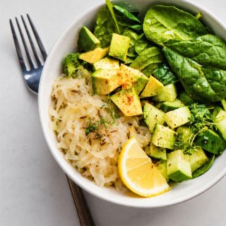 Frische Sauerkraut-Bowl