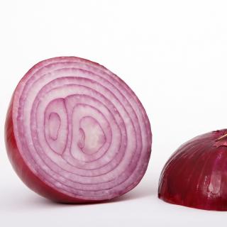 Zwiebeln rot