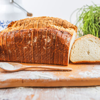 Milchweizenbrot geschnitten