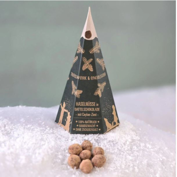 Haselnüsse in Dattelschokolade & Ceylon- Zimt