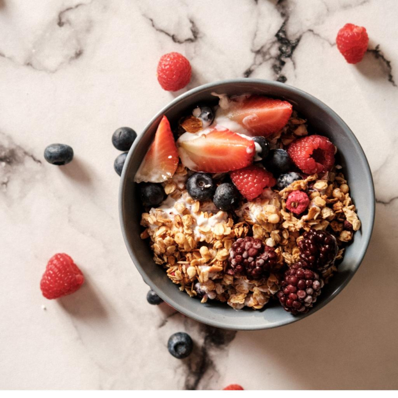 Ballaststoffreiche Frühstücksbowl