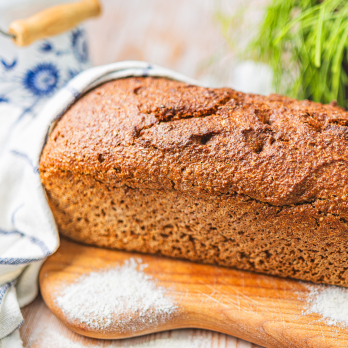 Roggenschrotbrot